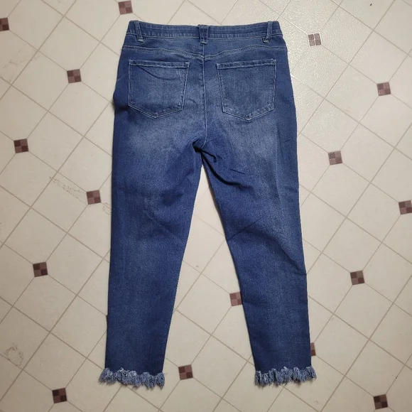 Democracy Jeans Womens Size 12 Ankle Cropped Distressed Raw Hem Blue Denim - Picture 5 of 9